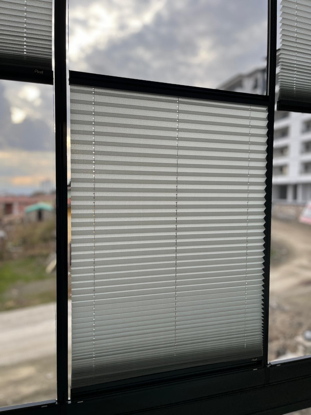 Cam Balkon Plicell Perde